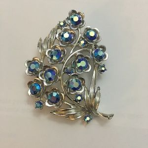 STAR Jewelry Blue Iridescent Crystals Brooch Vintg